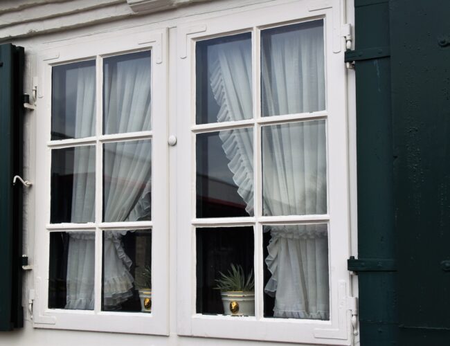 När Ska man Renovera sina Fönster? En Komplett Guide